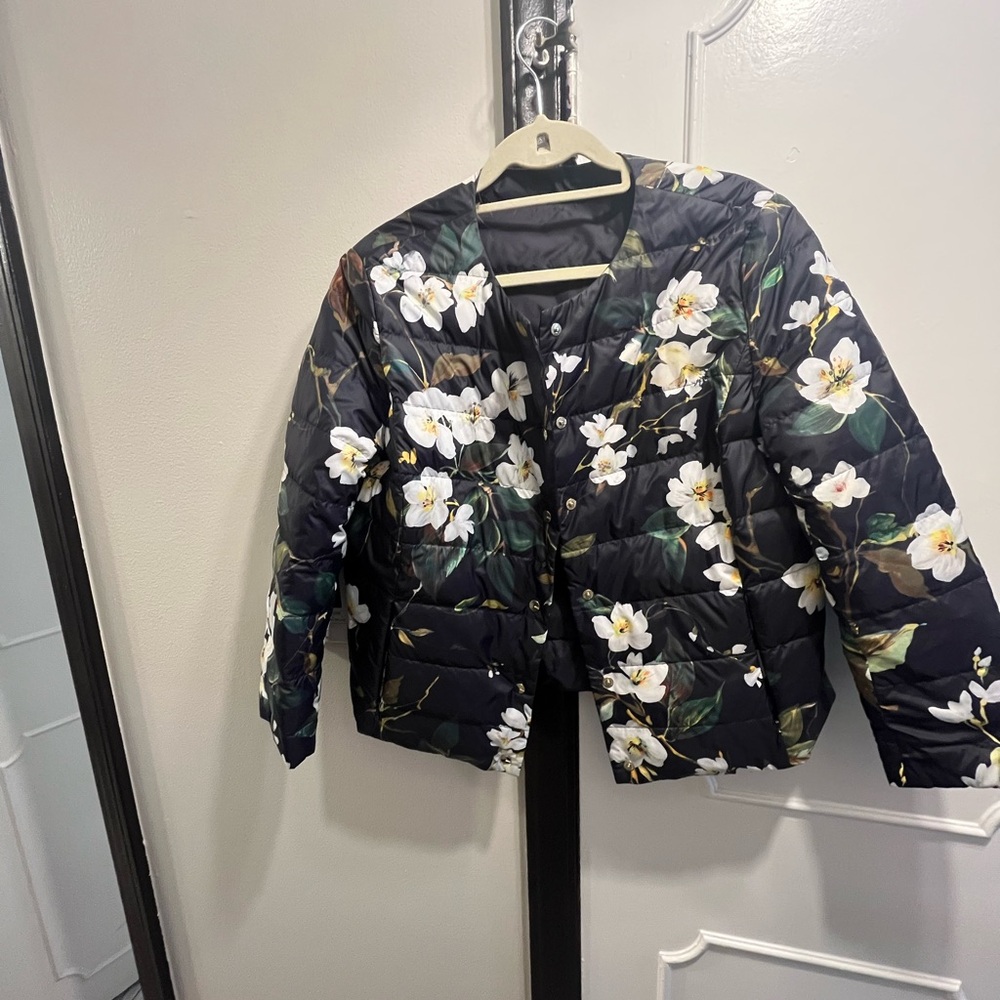 Escada Black Floral Quilted Cropped Puffer Jacket